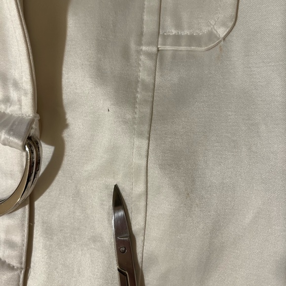 Bebe Off White Satin Trench Coat - Picture 10 of 12